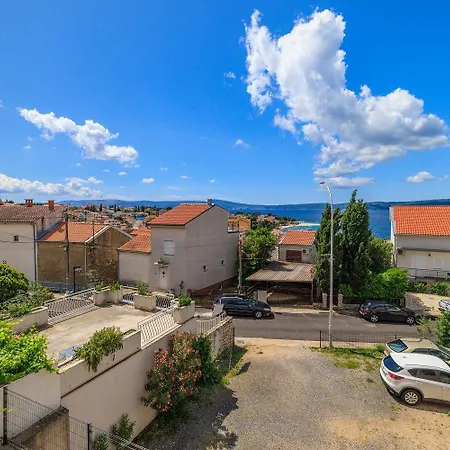 Ausgefallenes Nur 650 Meter Zum Sandstrand Mit Meerblick Selce