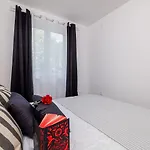 Apartment Ausgefallenes Nur 650 Meter Zum Sandstrand Mit Meerblick *