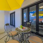 Apartment Ausgefallenes Nur 650 Meter Zum Sandstrand Mit Meerblick
