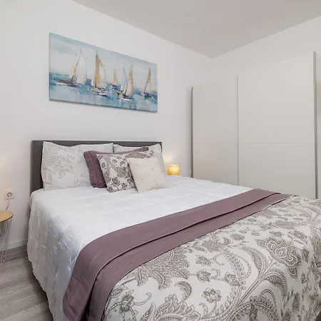 Apartment Ausgefallenes Nur 650 Meter Zum Sandstrand Mit Meerblick *