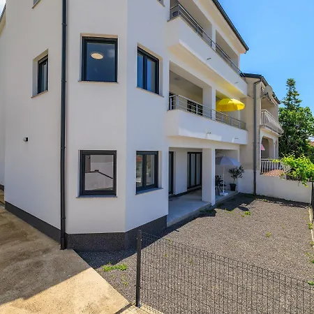 Ausgefallenes Nur 650 Meter Zum Sandstrand Mit Meerblick Apartment